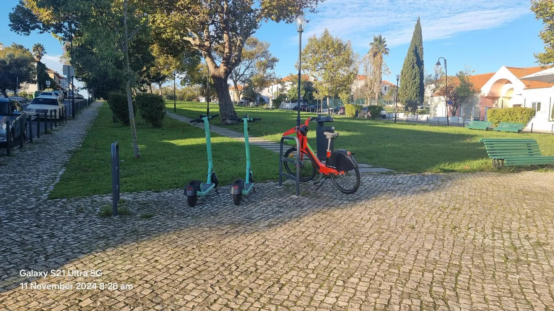 The Coolest Place Near The Airport! Lisbona